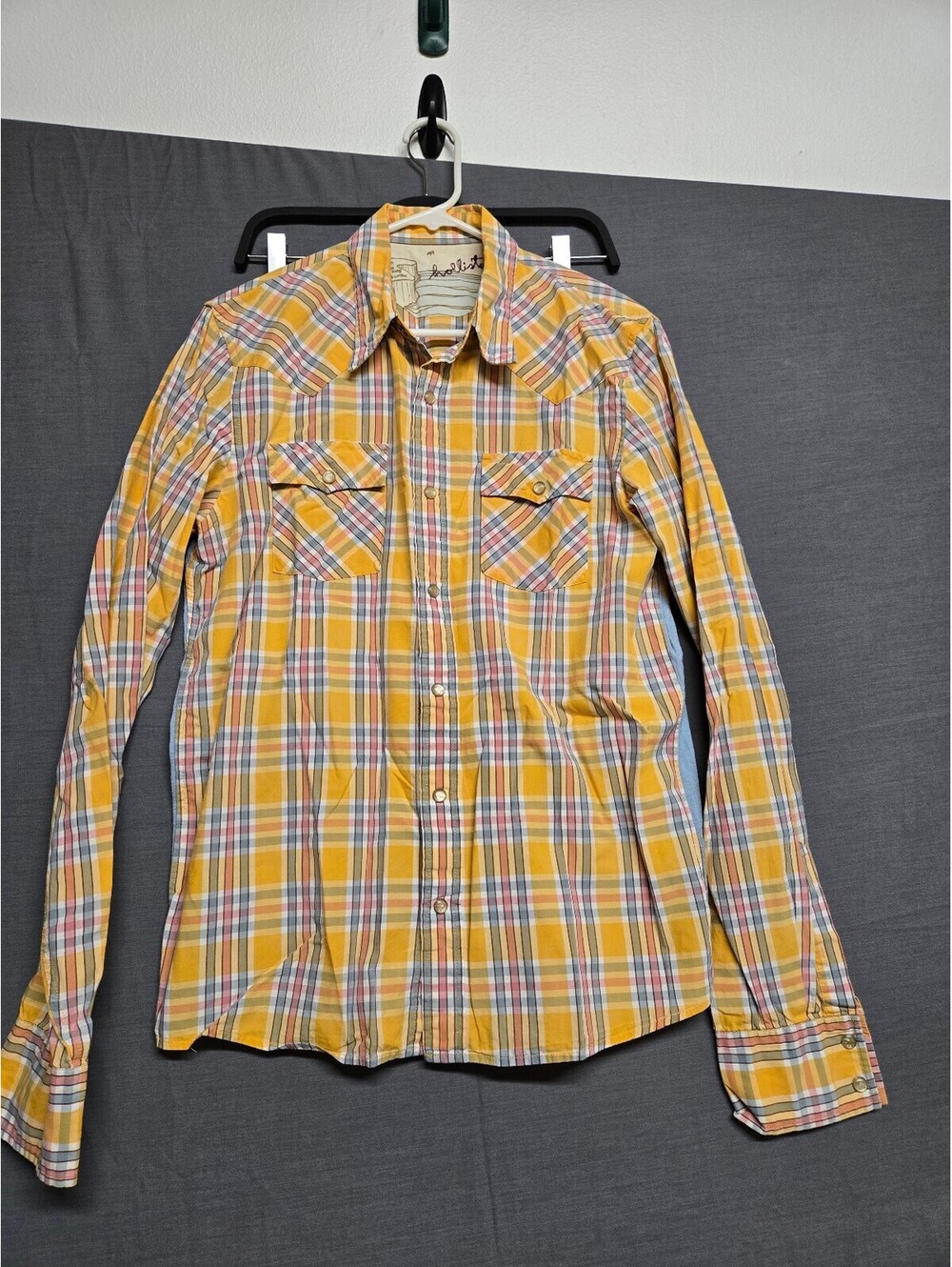 Hollister yellow plaid long sleeve button front shirt size 99